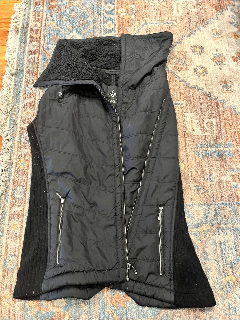 Quilted Black Women's Vest with Sherpa Collar